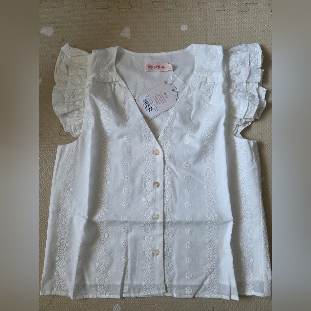 Ivy City Co White Eyelet Cotton Cropped Lana Blouse Button Ruffled XS NWT
